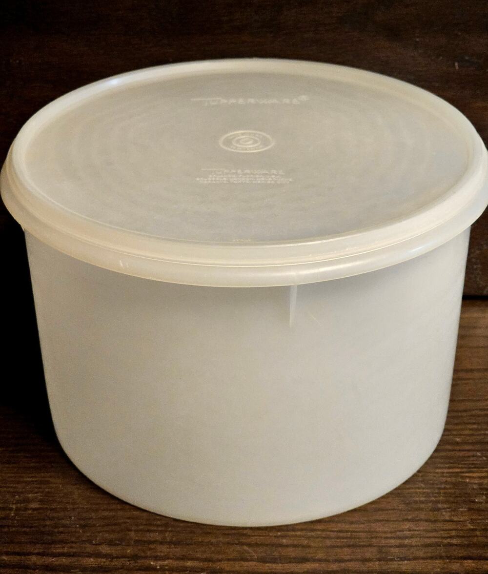 VTG 1970s TUPPERWARE Round Storage Container 267-5 & Lid 230-20 5 Quart Frosted